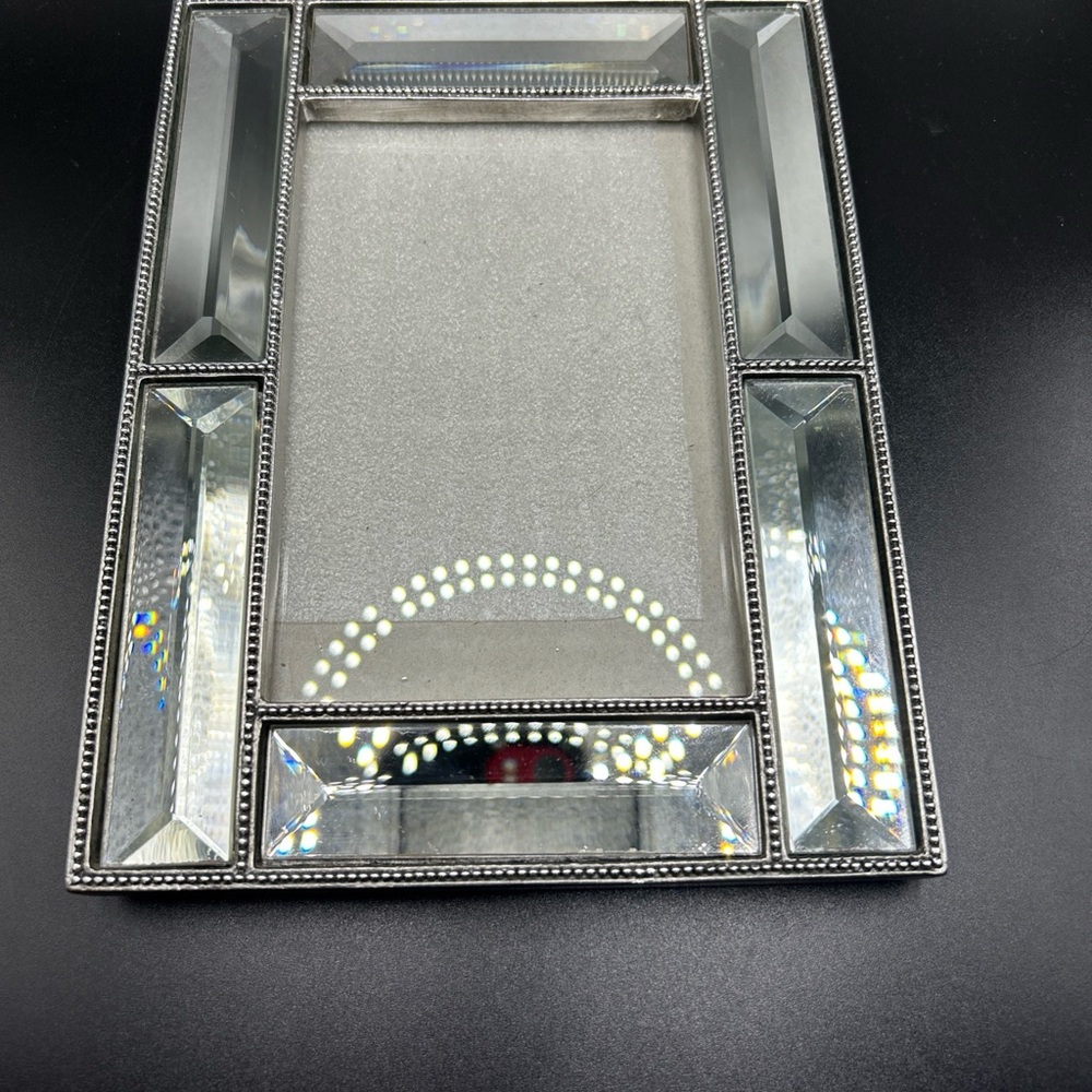 Nicole Miller Home Silvertone Prism Mirrored Picture Frame 4x6 Tabletop
